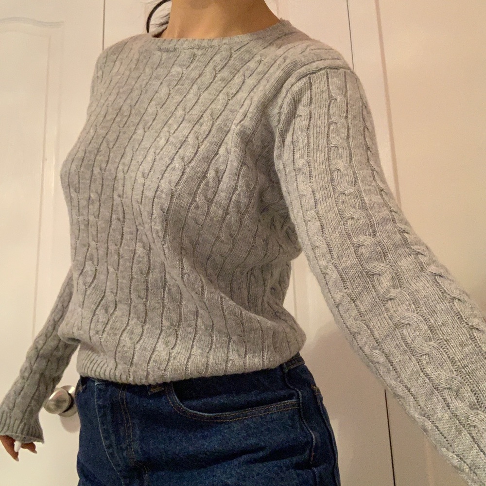 ⭐️BRANDY MELVILLE GREY KNITTED SWEATER - Picture 7 of 12